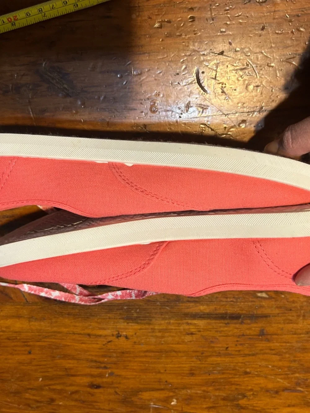 Like new Women’s Sneakers size 8 Pink/Salmon